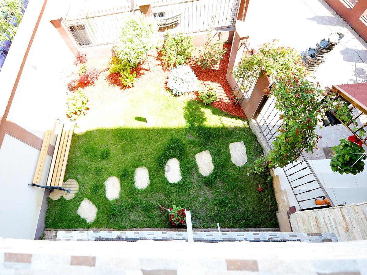 Casa Bella Apartments Bragadiru Exterior photo